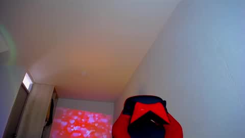 Pola  INDEPENDENT MODEL online show from February 17, 2025, 12:38 pm