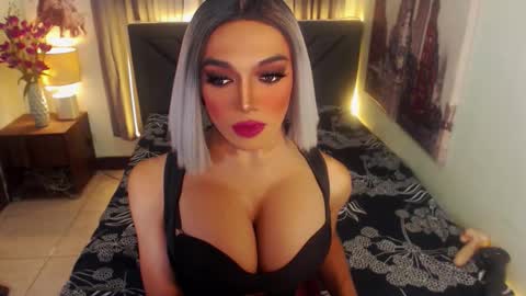 KATE online show from September 12, 2025, 7:41 am