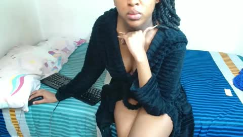 midnightsinx online show from November 2, 2025, 4:15 am