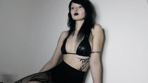 midnightsiren online show from October 16, 2025, 11:06 pm