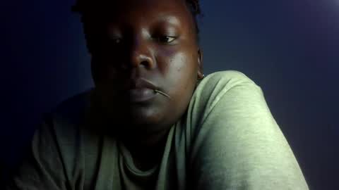 Snapshot of midnightt_curves chatting on July 19, 2026, 7:39 pm midnightt_curves online show from July 19, 2026, 7:39 pm