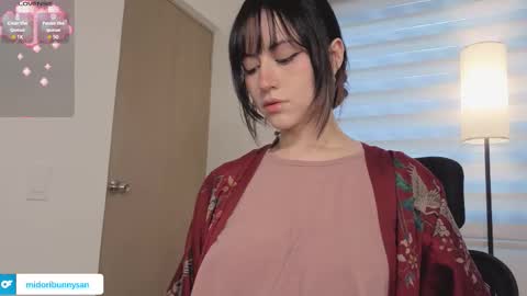 midori__san online show from October 13, 2025, 2:50 pm