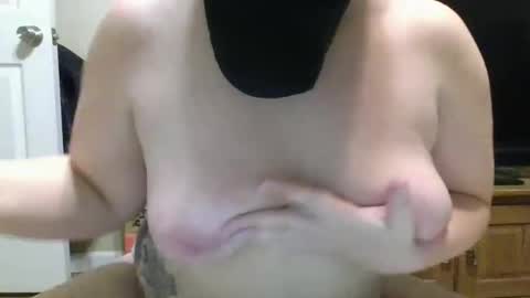 midqu5 online show from January 14, 2025, 2:08 am