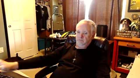 midwestdad09 online show from October 10, 2025, 6:29 pm