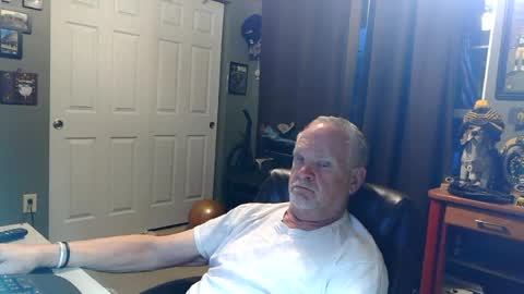 Snapshot of midwestdad09 chatting on June 28, 2026, 1:33 am midwestdad09 online show from June 28, 2026, 1:33 am