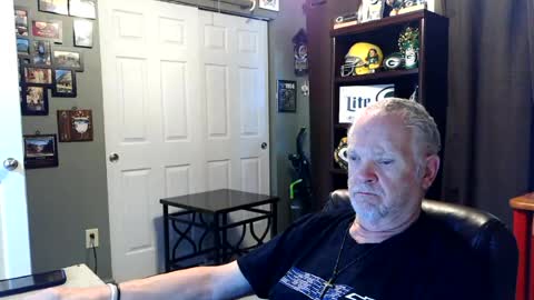 Snapshot of midwestdad09 chatting on July 20, 2026, 11:23 am midwestdad09 online show from July 20, 2026, 11:23 am
