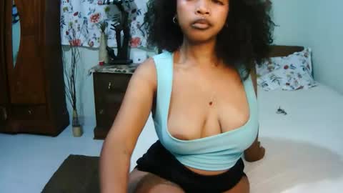 Snapshot of miel_07 chatting on May 16, 2026, 7:05 am miel_07 online show from May 16, 2026, 7:05 am