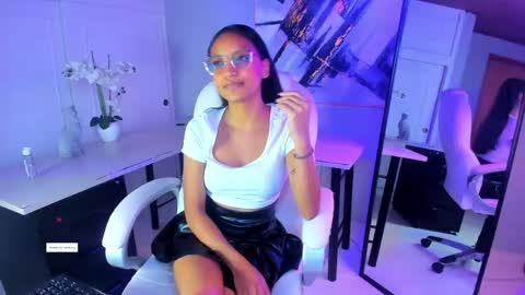 Snapshot of miel_ambar chatting on April 27, 2026, 12:47 pm miel_ambar online show from April 27, 2026, 12:47 pm