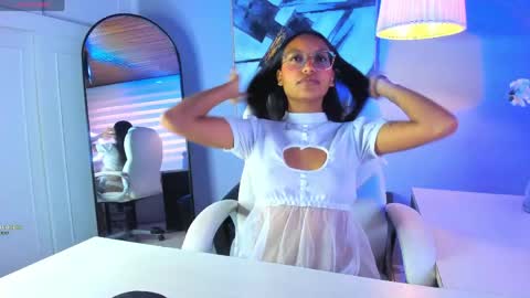 Snapshot of miel_ambar chatting on May 7, 2026, 1:38 pm miel_ambar online show from May 7, 2026, 1:38 pm