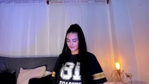 miel_gomez online show from February 4, 2025, 12:08 am