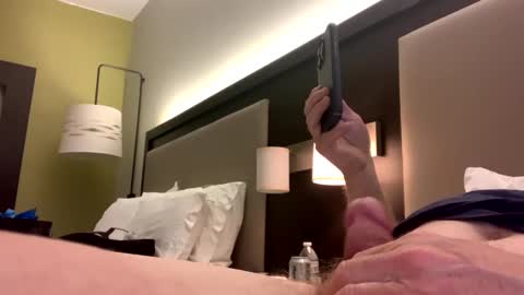 Snapshot of miggie001 chatting on January 26, 2025, 2:35 am miggie001 online show from January 26, 2025, 2:35 am