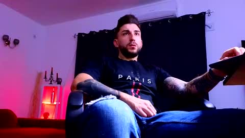 MightyAaron online show from October 2, 2025, 2:29 am