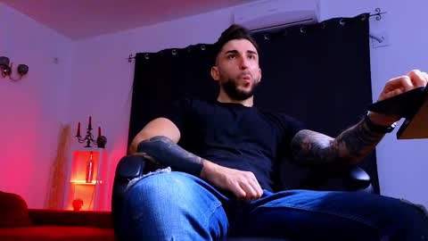 MightyAaron online show from December 19, 2025, 3:57 am