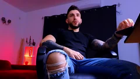 MightyAaron online show from December 20, 2025, 5:36 am