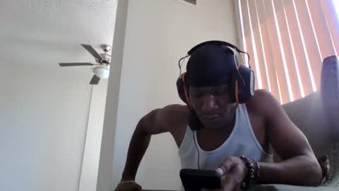 Snapshot of mightymandingo chatting on June 16, 2026, 7:27 pm Mightymandingo online show from June 16, 2026, 7:27 pm