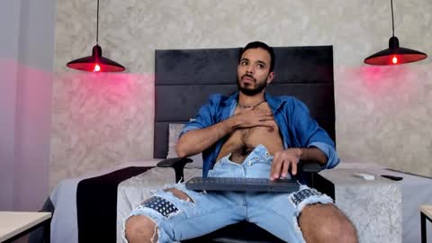 miguelsanfrancisco online show from September 17, 2025, 3:03 pm