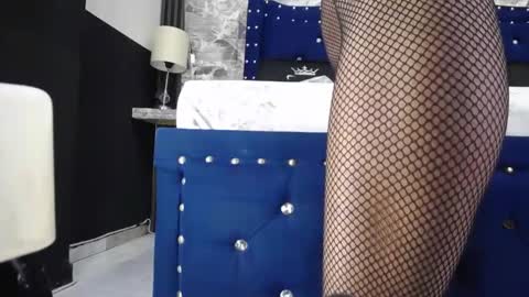 miha_califa online show from December 20, 2025, 12:12 pm