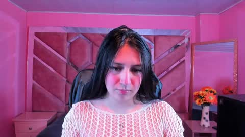 Snapshot of miha_cute chatting on April 1, 2026, 4:02 am miha_cute online show from April 1, 2026, 4:02 am