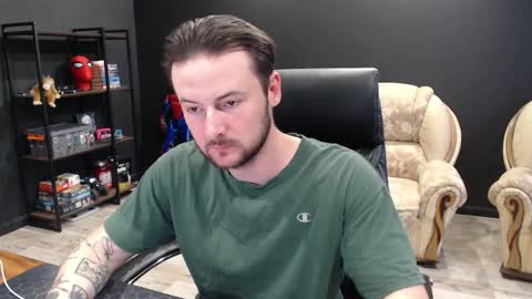 Misha Winchester online show from April 21, 2026, 8:53 am