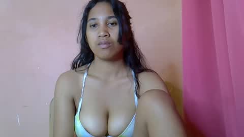 mihpretties online show from March 19, 2026, 7:23 am