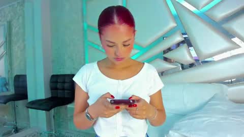 MIA 3 online show from April 5, 2026, 1:58 am