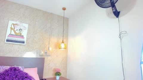 Miia online show from April 20, 2026, 11:46 am