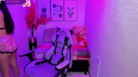 Miia online show from January 8, 2025, 6:31 am