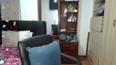  miia big1boobs online show from February 21, 2025, 11:10 pm