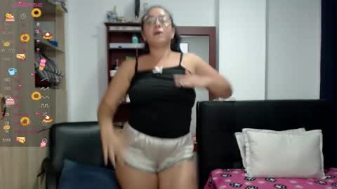  miia big1boobs online show from February 22, 2025, 2:17 am