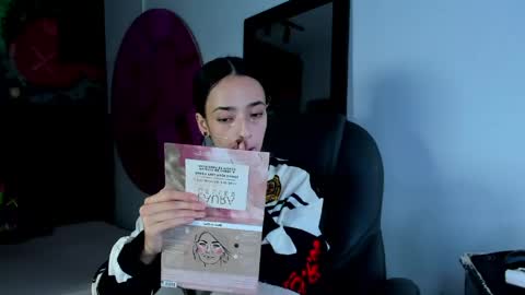 miia_bratz online show from May 28, 2026, 8:39 pm