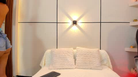    online show from April 9, 2026, 1:05 pm