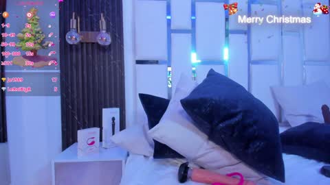 Miia Schwarz  online show from December 24, 2024, 11:33 pm