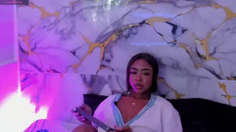 miia_schwarz_ online show from June 21, 2026, 4:04 am