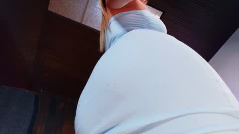 miia_sttone online show from June 19, 2026, 4:11 pm