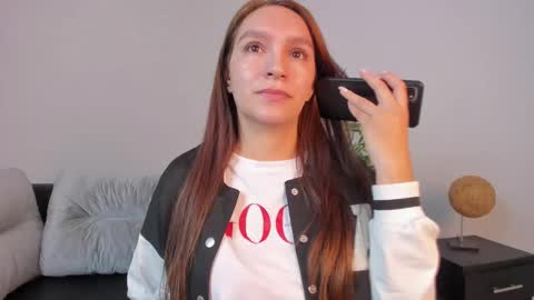 Miia 3 online show from February 26, 2025, 12:14 pm