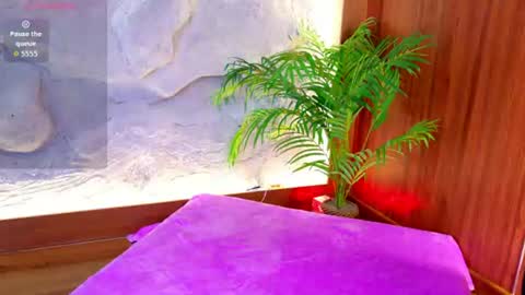 Snapshot of miiaa_cooper chatting on June 16, 2026, 4:31 pm CALL ME MIA online show from June 16, 2026, 4:31 pm