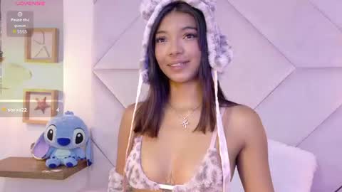 Snapshot of miiaa_spencer chatting on June 30, 2026, 11:00 am Miia online show from June 30, 2026, 11:00 am
