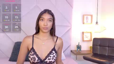 Snapshot of miiaa_spencer chatting on July 3, 2026, 11:16 am Miia online show from July 3, 2026, 11:16 am