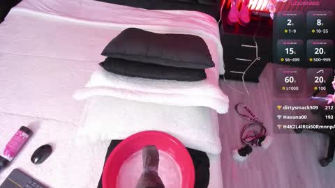 Mia Monroe online show from March 13, 2026, 9:05 am