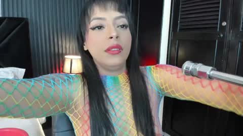 Mia Monroe online show from April 22, 2026, 4:48 am