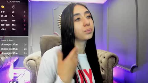 miilu  online show from January 9, 2025, 9:27 am