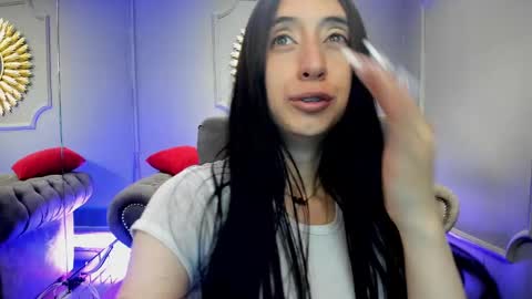 miilu  online show from January 22, 2025, 9:35 am