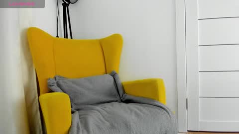 miissblonde online show from February 14, 2026, 1:46 am