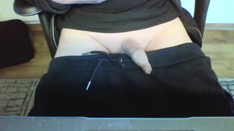 mik online show from February 13, 2025, 11:39 am