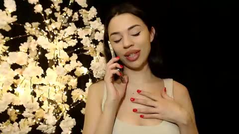 Mika online show from December 11, 2024, 5:37 pm