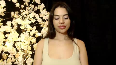 Mika online show from December 11, 2024, 8:39 pm