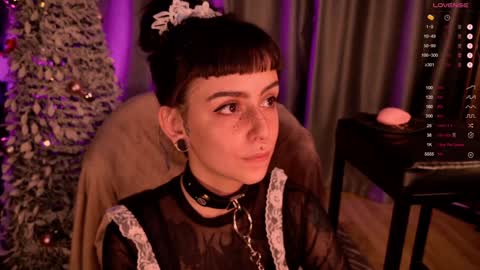 mika_moon_ online show from January 5, 2025, 4:04 am