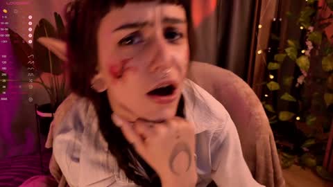 mika_moon_ online show from January 17, 2025, 5:53 am