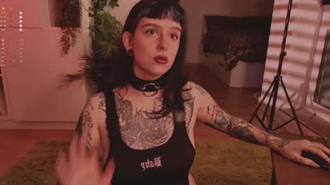 mika_moon_ online show from October 3, 2025, 6:38 pm