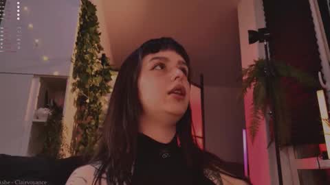 mika_moon_ online show from November 21, 2025, 7:01 pm